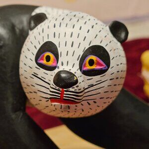 VINTAGE MEXICAN PANDA BEAR CARVING HAND PAINTED